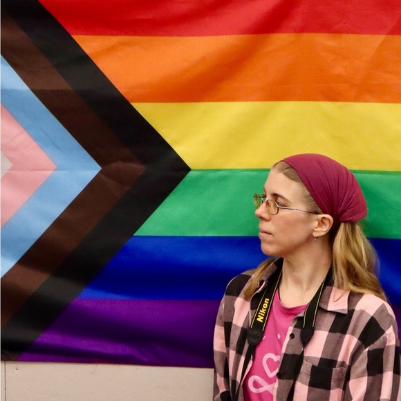 Meet your Posher, Tara - Picture 3 of 5